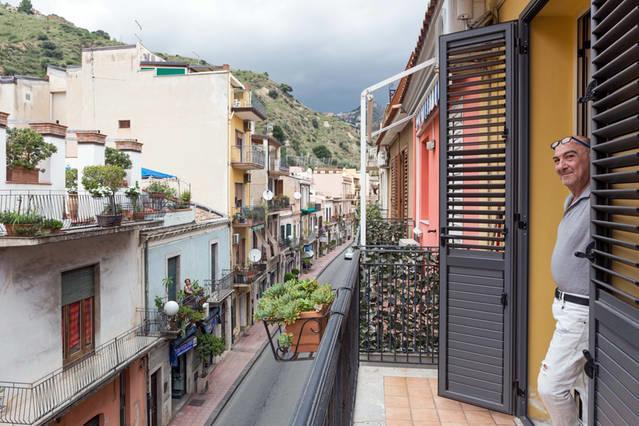 Lina House Apartment Giardini Naxos Ngoại thất bức ảnh